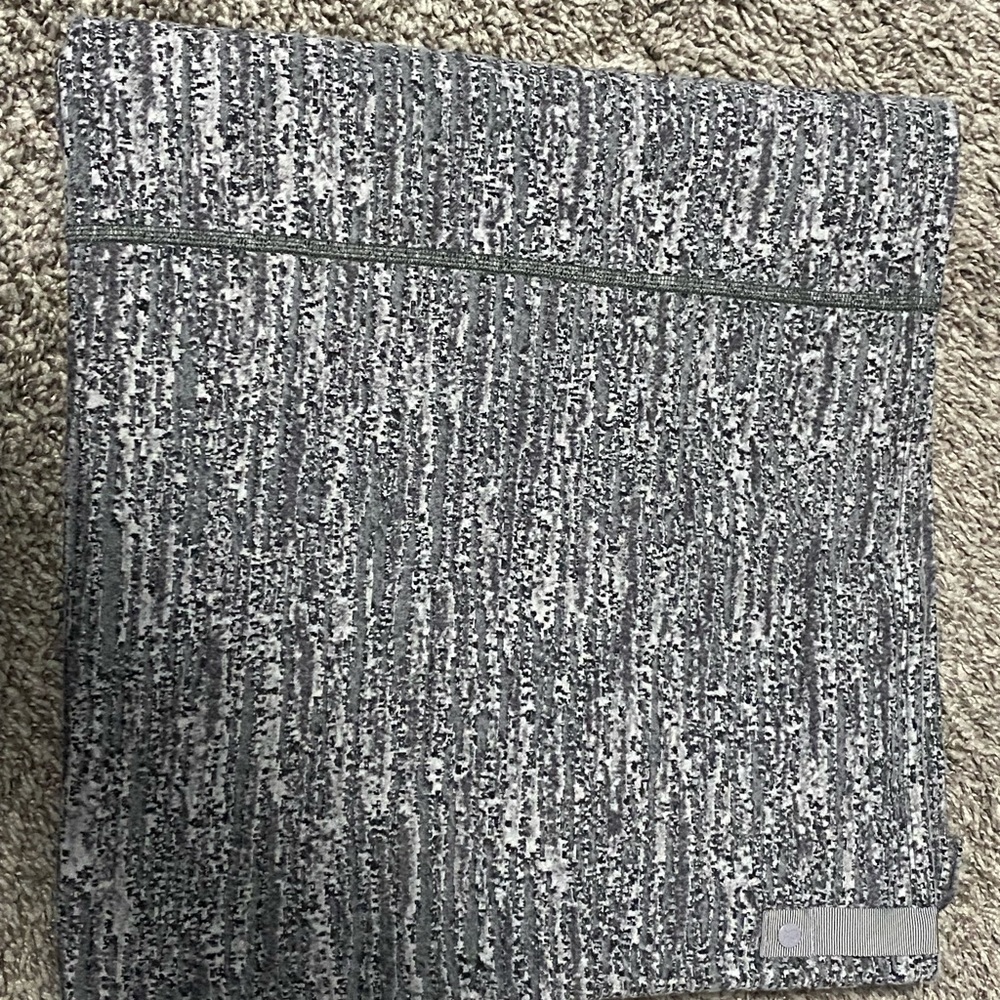 Lululemon Vinyasa scarf